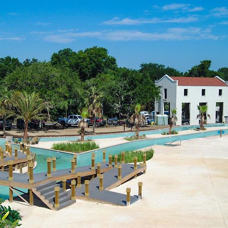 Centennial Plaza Resort Gulfport Extérieur photo